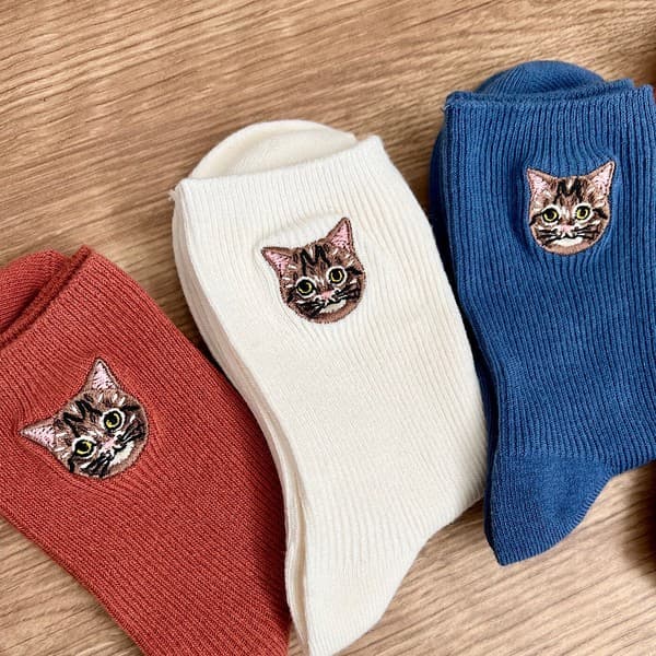 虎斑貓刺繍中筒襪