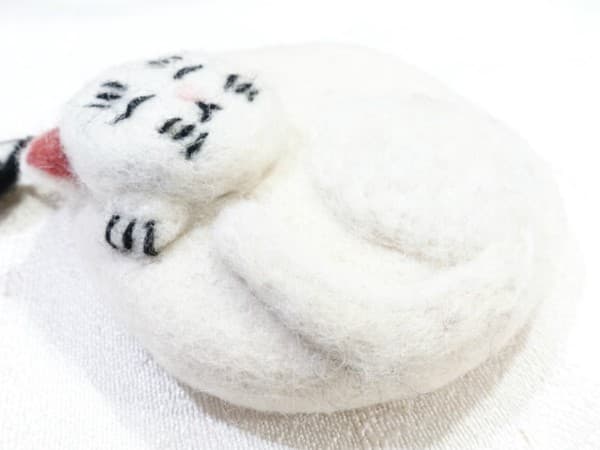 羊毛氈圓滾滾貓咪收納袋